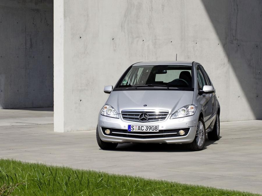  Mercedes-Benz A170 5-Door 2008 года  (фото 4 из 22)